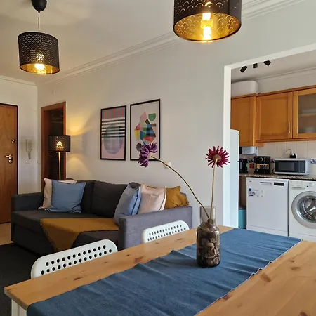 Holidays - Surf Pool With Tennis Court