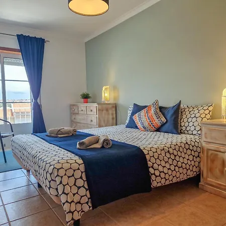 Appartement Holidays - Surf Pool With Tennis Court
