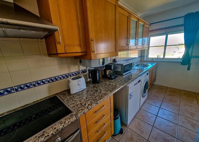 Holidays - Surf Pool With Tennis Court * Baleal