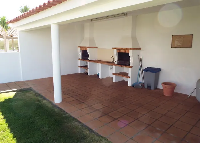 Daire Holidays - Surf Pool With Tennis Court Baleal