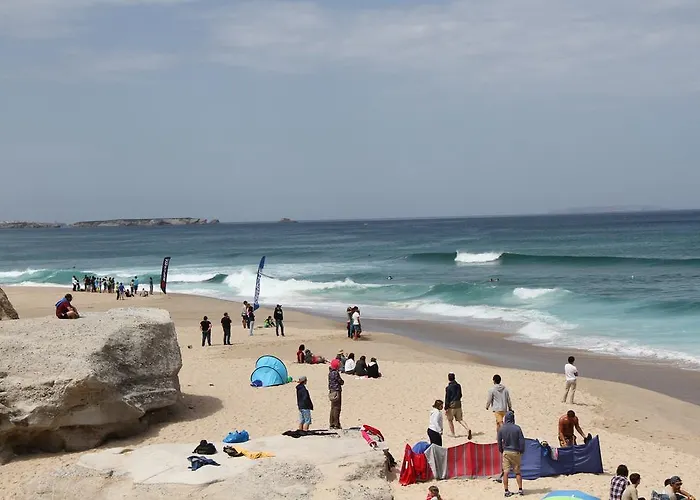 Daire Holidays - Surf Pool With Tennis Court