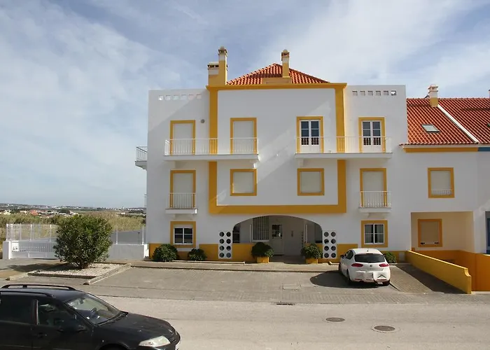 Daire Holidays - Surf Pool With Tennis Court *