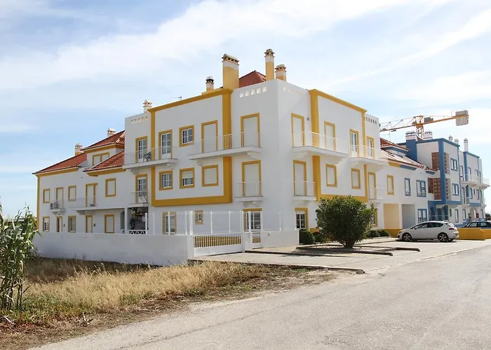 Holidays - Surf Pool With Tennis Court Daire Baleal